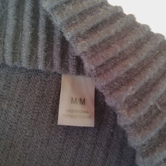 T Tahari Funnel Neck Sweater Stitch Shoulder Black Cozy Fall Comfort Medium - Picture 4 of 9